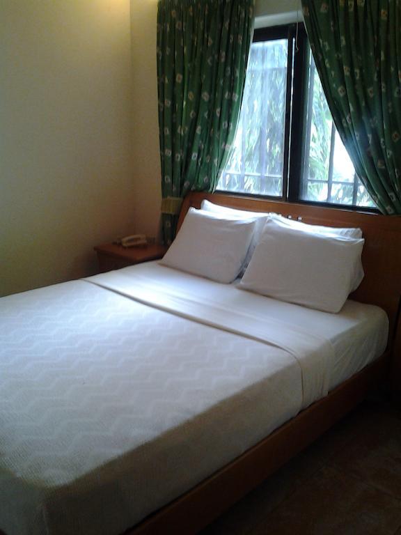 Hotel Georgia Accra Esterno foto