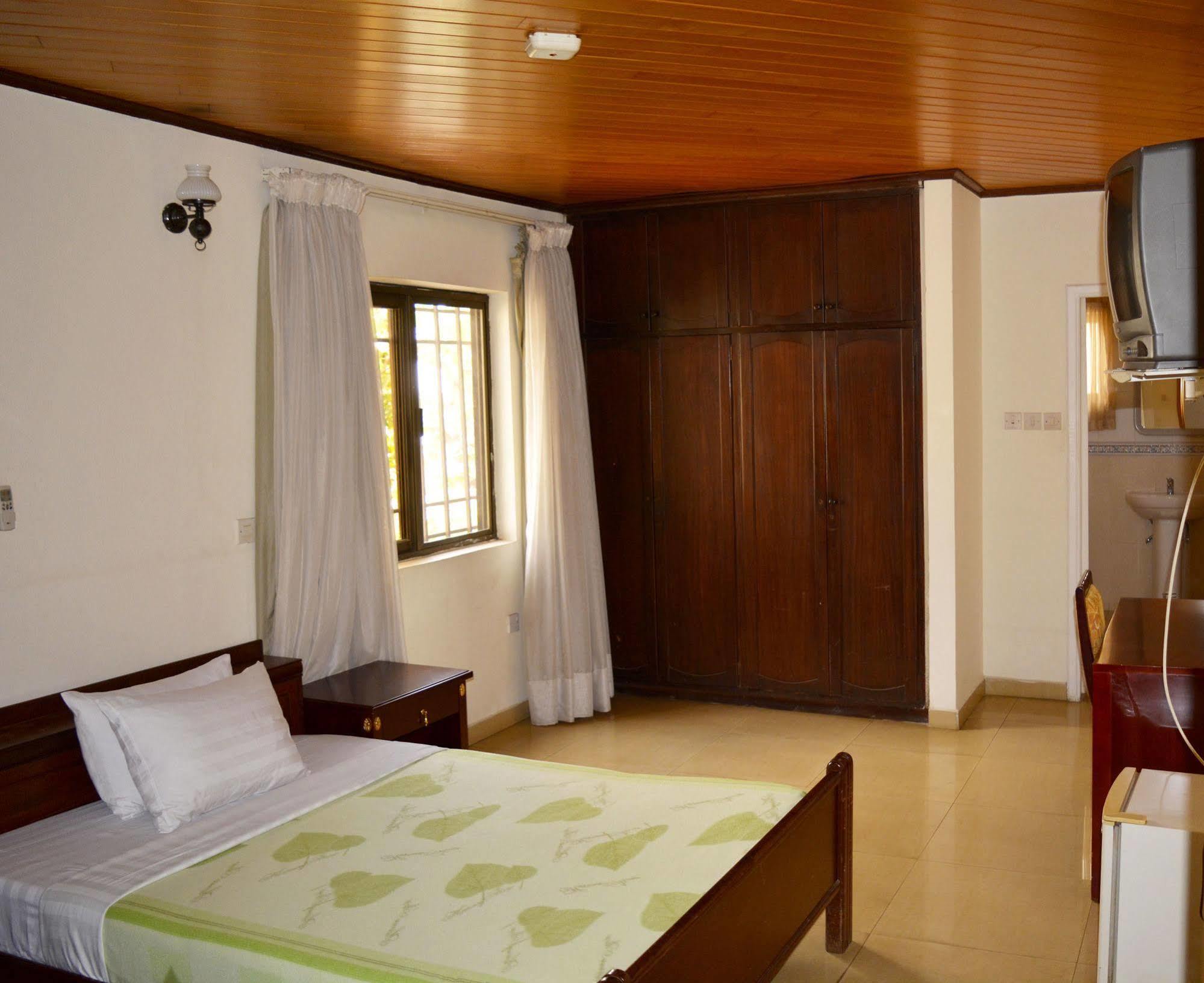 Hotel Georgia Accra Esterno foto