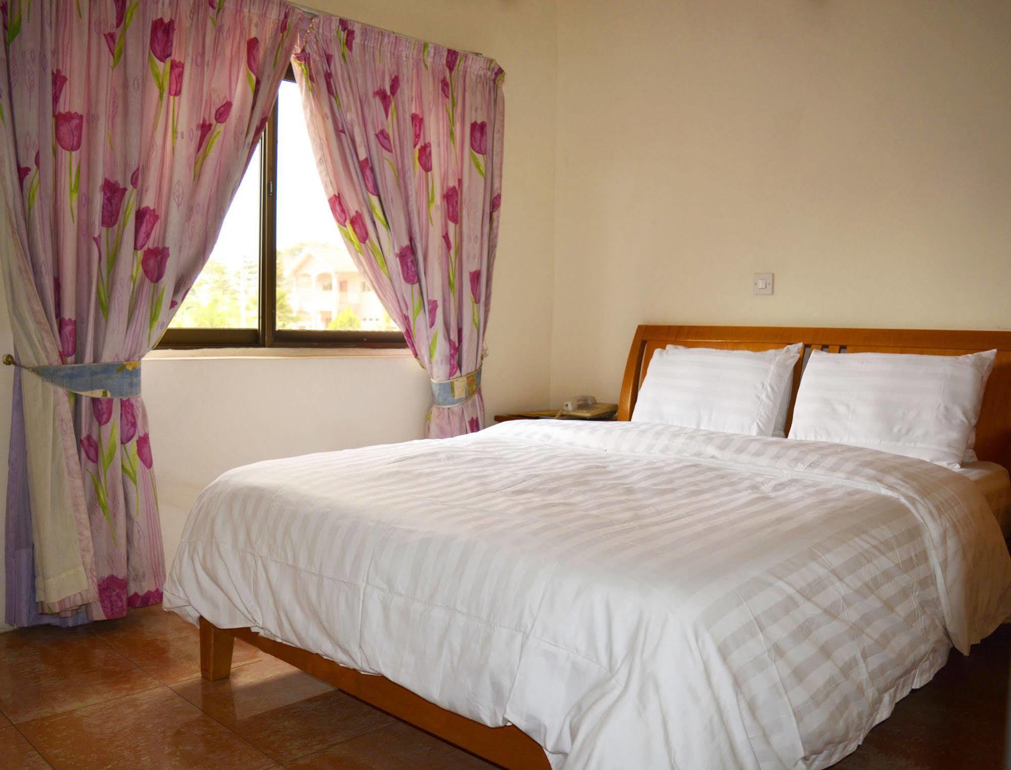 Hotel Georgia Accra Esterno foto